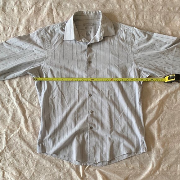 Van Heusen Men's Fitted Dress Shirt Button Down - 31" Length & 16.5 Collar - Picture 7 of 7